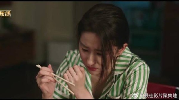 闺蜜确诊胰腺癌，许红豆崩溃，这一幕太痛心