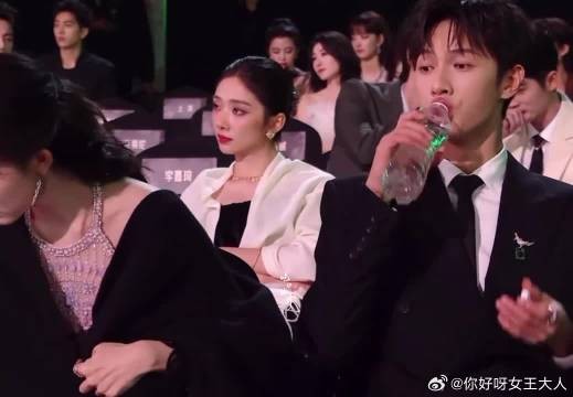这段笑的我肚肚