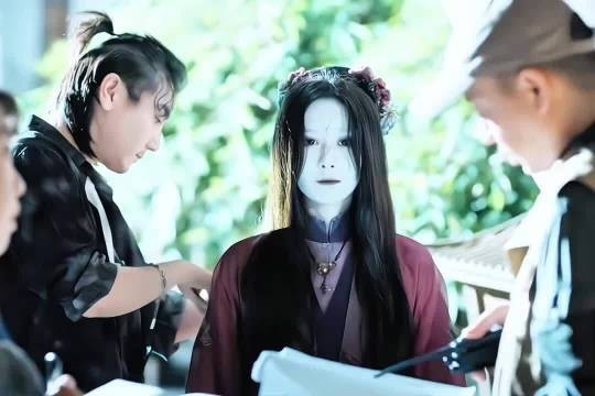 本以为是个恐怖片，不料竟是一个搞笑片