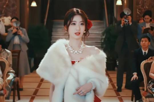司令千金从小走丢受尽欺负,女主妈妈出场为女主撑腰这幕简直帅爆了!