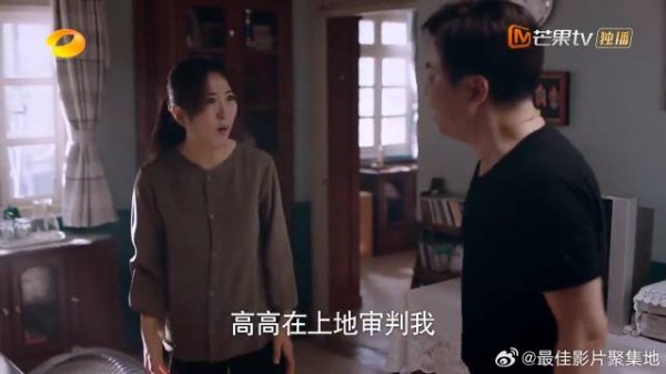 亲妈看到全家福 又开始发疯口不择言，竟指责儿子害死妹妹！