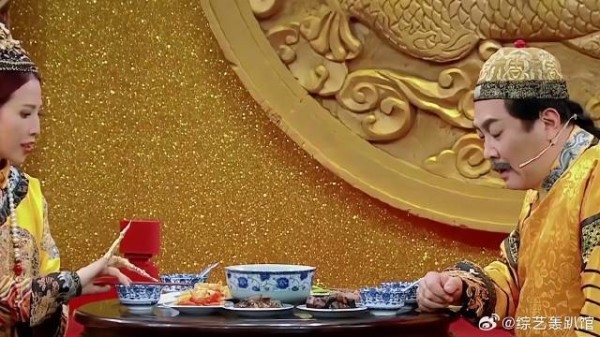 蔡少芬跟唐国强互飙演技 烫嘴普通话一出，差点破功！