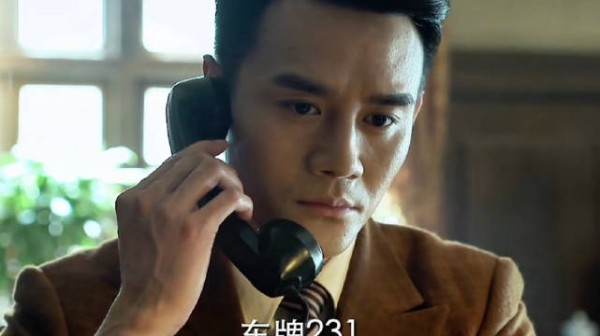 明家三兄弟同住屋檐下，各自藏太多秘密