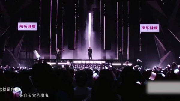 王赫野一公又一公拉练后,终成扭腰正太