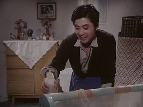 媒体编辑拒绝生成不良导向内容,倡导正向价值观