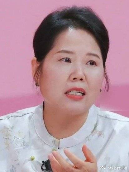 张家齐原生家庭的痛,完全没有陪母亲演母慈子孝的义务