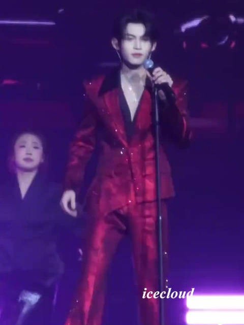 云旗全新演绎《如果这都不算爱》，国庆夜温润歌声伴你安眠