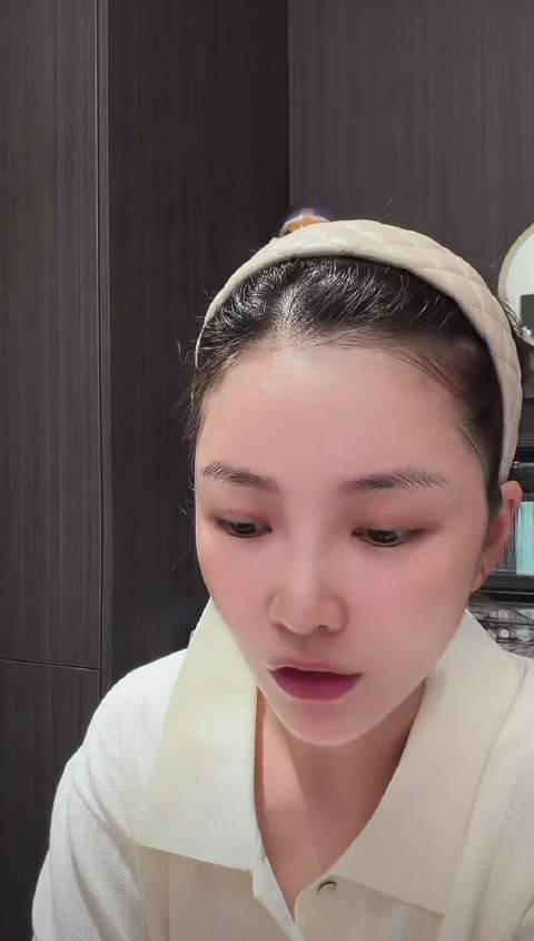 王灿坦言无代表作被称艺人感丢人,更愿做自媒体博主