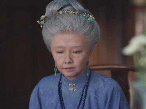 杜翠雀坐姿成焦点,多年后兰香已老