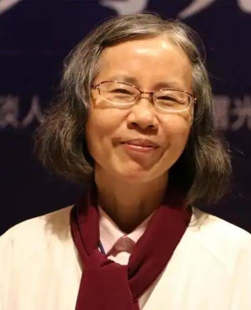 香港中文大学荣誉文学博士残雪,仅小学学历?