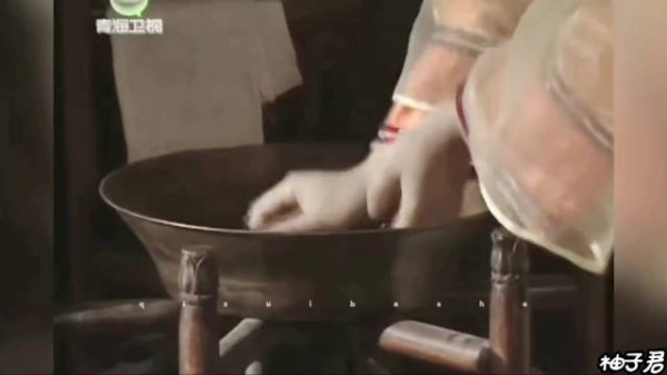 以前剧根本不用强调,观众一眼就能分清谁是小姐谁是丫鬟!
