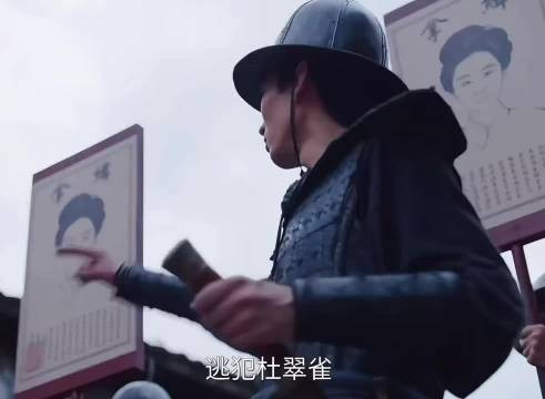 这就相当于你很狼狈难看的被赶出村子，本来这事没几个人知道…