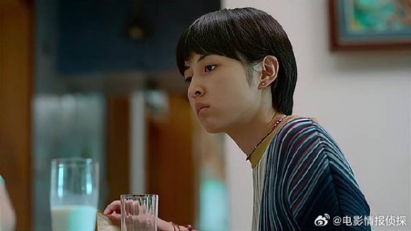 弟弟耍脾气不吃早饭 张子枫不惯着他，一招教训熊孩子