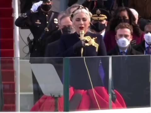 Lady Gaga 在加州通过商业代孕迎来女儿…