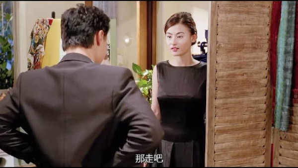 从炽热相爱，到争吵不断，珍妮拼尽全力想要留住这段感情，卑微地挽回…