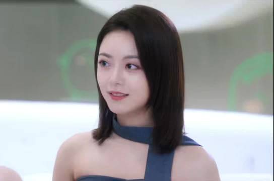 赵今麦学会wink就用于新剧,角色徐迟俏皮可爱