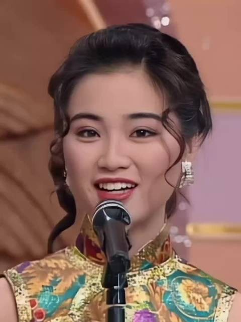 谭小环劝李绮红整容！ 94港姐名场面！..有点印象看过这次港姐大赛