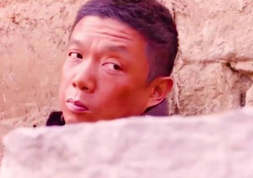 灾荒年,老干棒大公无私奉献出所有吃的
