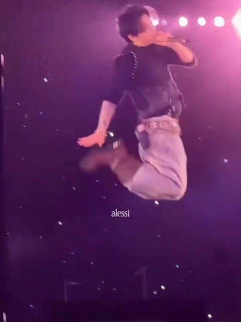 小兔兔天生就跳得高 /alessi