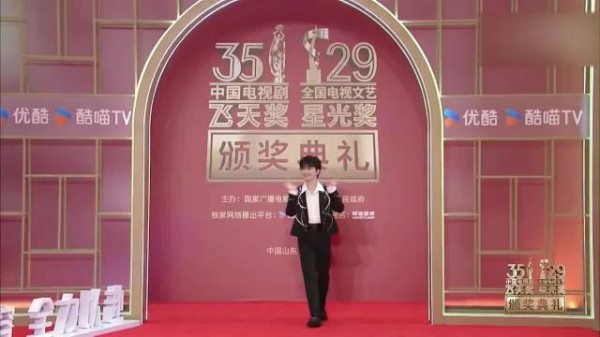 亮相先跟签字笔打了一架！可太难了