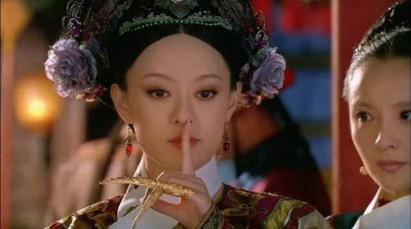 笑不活啦,都拿着放大镜看甄嬛传是吧