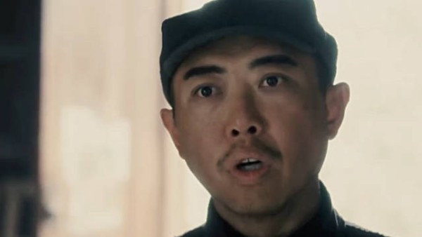 彭总最后这个眼神是真刚啊！“伟大的长征”