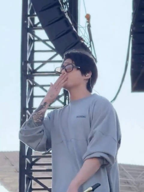 飞吻 ‪261009 BTS世巡 秘鲁利马演唱会Day2‬ ‪‬