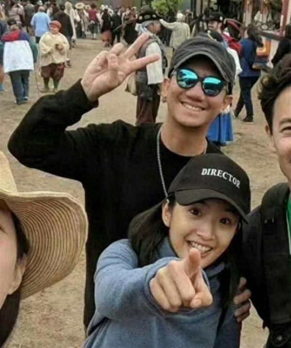 林依晨林于超异地十多年 始于伴娘伴郎,跨国相守,把异地婚姻经营