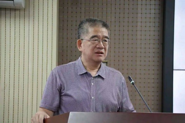王新春教授发言现场