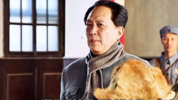 号令之中是一往无前的决心，激励队伍乘胜向南…