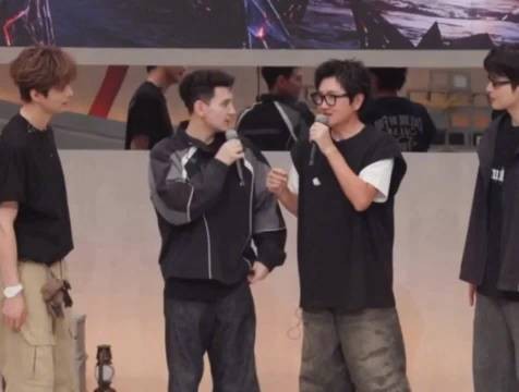 艾热孙楠和声融合度高，音色叠唱如一人两声部