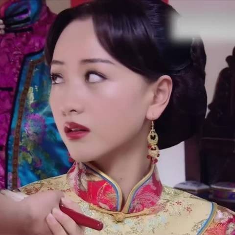 杨蓉被赞娇憨美人头名,腊月角色获重温