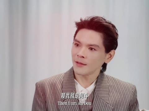 五个亿扶不起的向佐凭毒舌采访翻身