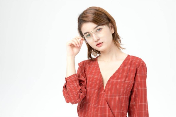 女人把你当备胎还是当老公，看这三个细节就能分清，别再傻傻付出