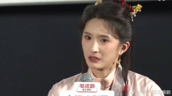 《家业》杨紫 片场回忆戳中泪点,谢心潸然落泪,颜值气质格外惊艳