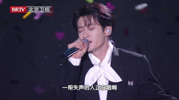 檀健次献唱电影震耳欲聋演绎律师内心风暴