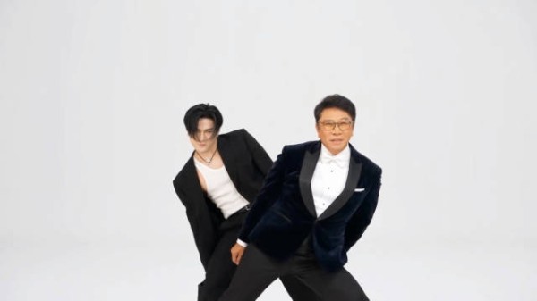 Sunny发了李秀满x俞永镇跳NEON的ai视频给我笑晕了