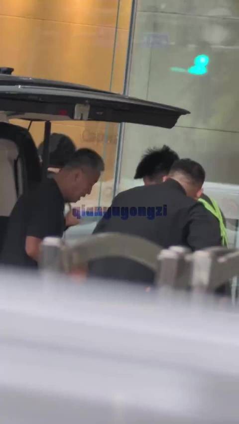 15分钟内同时见到王一博肖战是什么体验,让我也看看呢