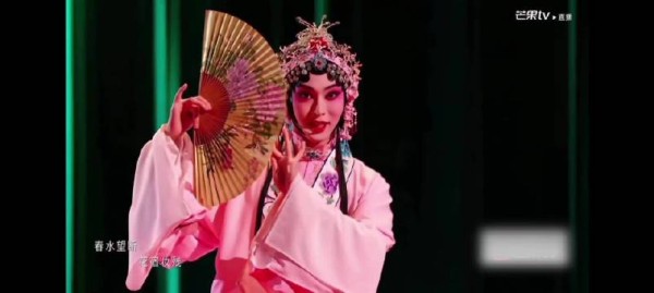 唐九洲昆曲女装扮相惊艳 在梅边898分刷新本季最高