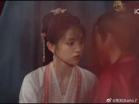 我们虽是奉旨成婚，但是我是真心喜欢李薇
