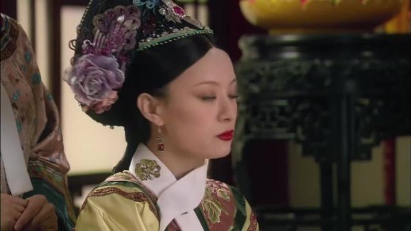 甄嬛霸气回击侍女,皇后一脸尴尬