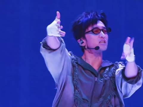 王传君工作室连续四年发庆生长文