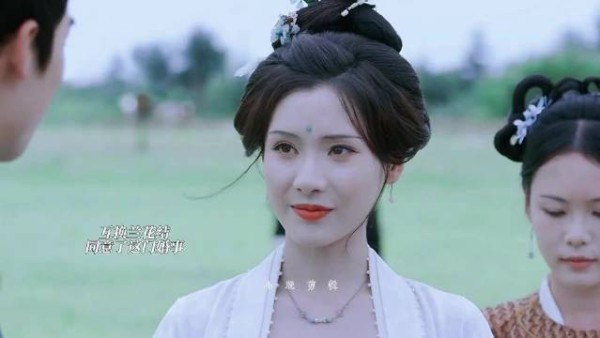 整个谢家只有大姐姐真心对她好,所以谢清圆也愿意帮助姐姐觅得良缘! 一瓯春