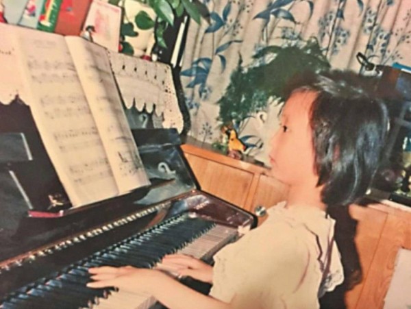 香港女星入行30年曾从女主沦为临时演员,免费出席活动也被拒绝