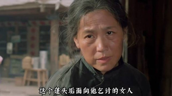 男子偶遇蓬头垢面乞讨女竟是初恋