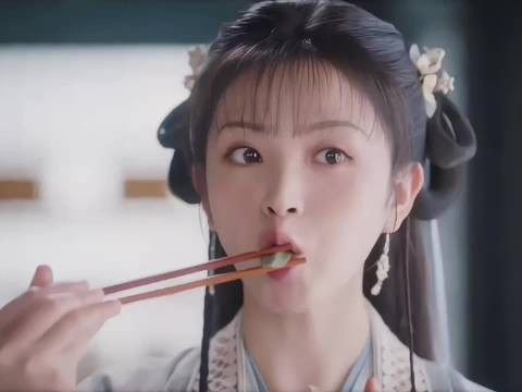 本以为是剩饭剩菜,结果把自己吃得美滋滋