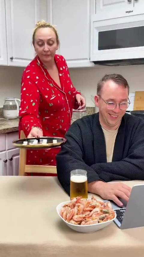 你家的会在你忙碌的时候偷吃吗? ?