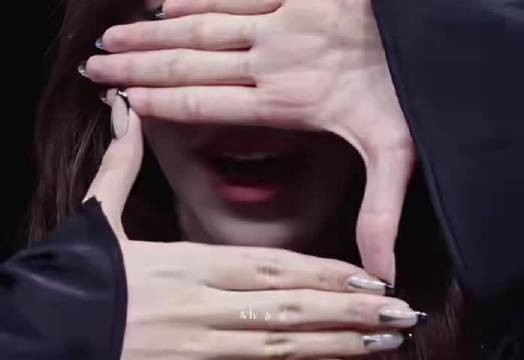 李秀满女团A2OMAY回归新歌叫戒断