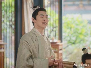 “蒹葭苍苍白露为霜,所谓伊人烟川郝葭”他们在说很新的台词哎