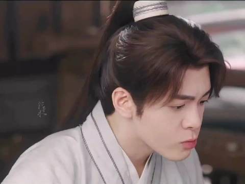 “方小宝：平等的醋每一个靠近李莲花的人”